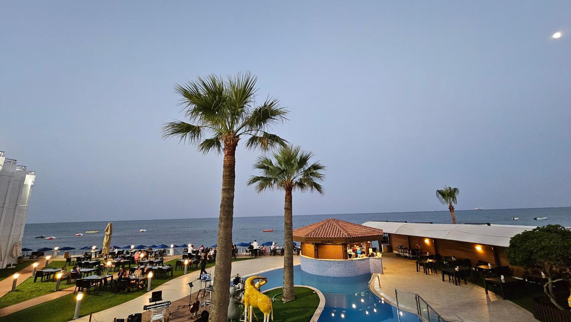 Mimoza Beach Hotel Agios Sergios Buitenkant foto