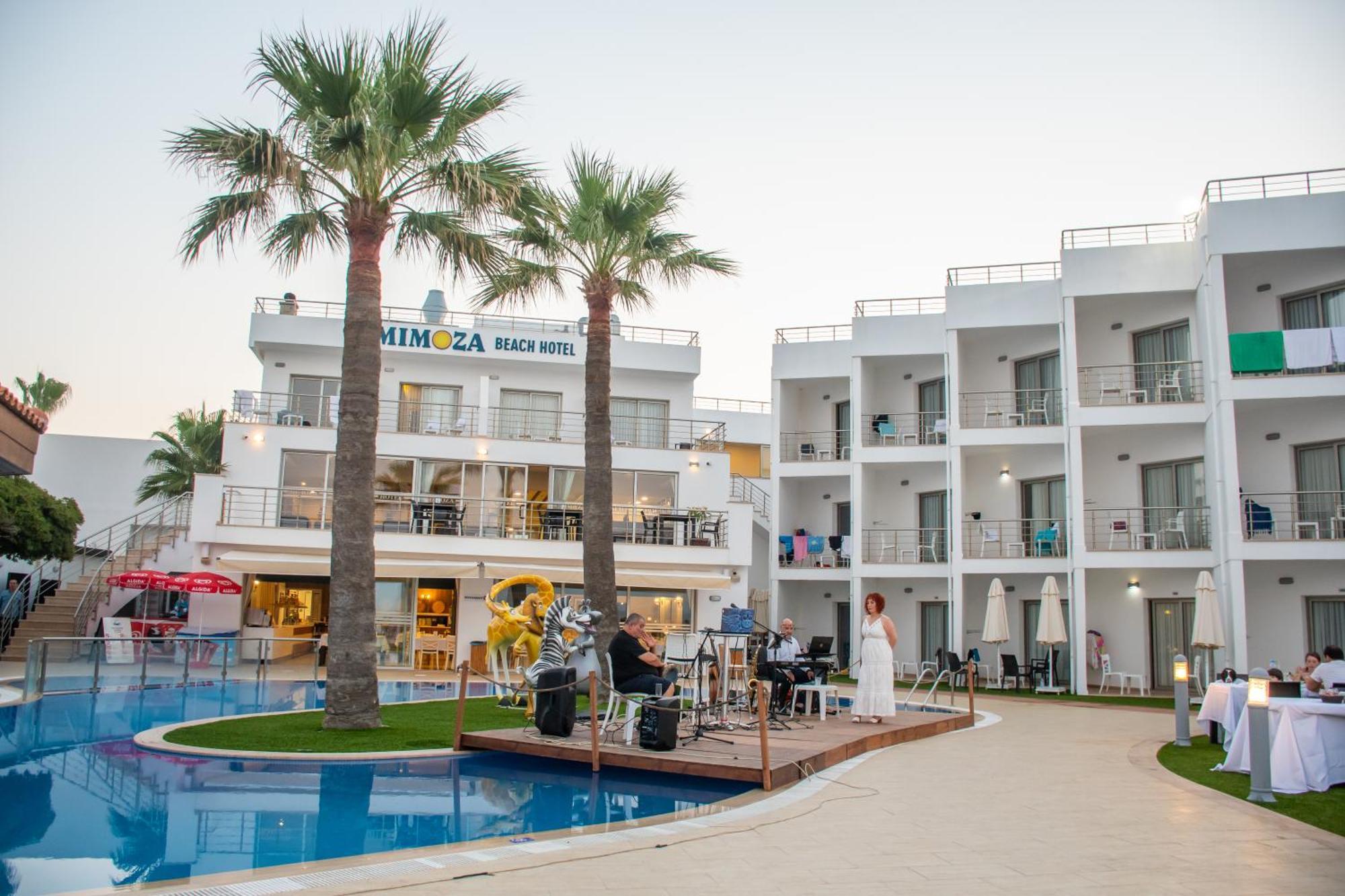 Mimoza Beach Hotel Agios Sergios Buitenkant foto